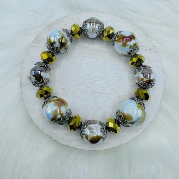 Large Beads  Statement Beaded Bracelet Style C - Picture 4 of 6